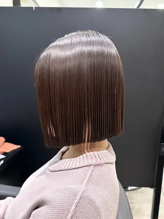ミディアム Mio|ぱつっとボブ |髪質改善ストレートのヘアスタイル