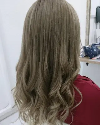 カラー ロング 宇田川 直輝のヘアスタイル