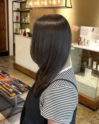 カラー ココナ./ 艶っぽカラーのヘアスタイル