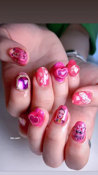 ネイル JINI NAIL所属・ジニ ネイルのネイルデザイン