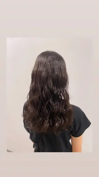 パーマ 林 菜々子のヘアスタイル