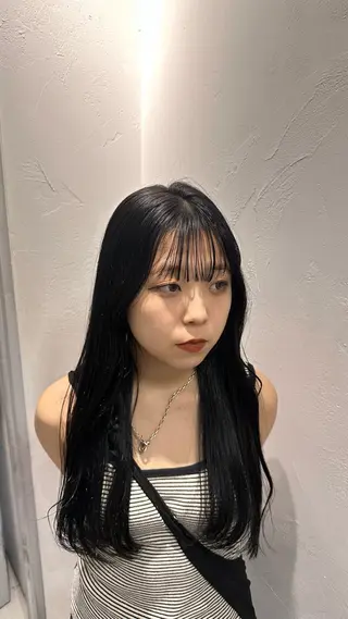 カラー Lomalia Rukaのヘアスタイル