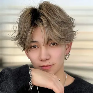 ミディアム カラー メンズ メンズZina代表 田端 麗治のヘアスタイル