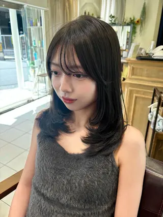 セミロング 🎀オリーブベージュ /minami🎀のヘアスタイル