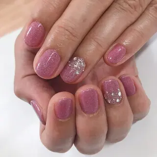 ネイル Lily Roseスタッフ一同のマツエク・マツパデザイン