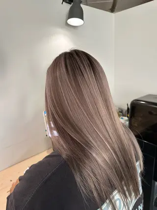 ロング カラー 難波ブリーチカラー 伊藤洋輝のヘアスタイル