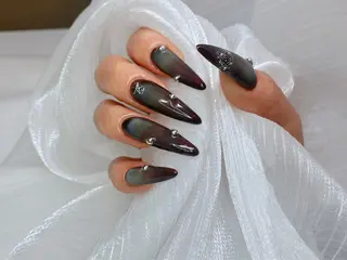 ネイル LingK/nail 高士 翔子のネイルデザイン