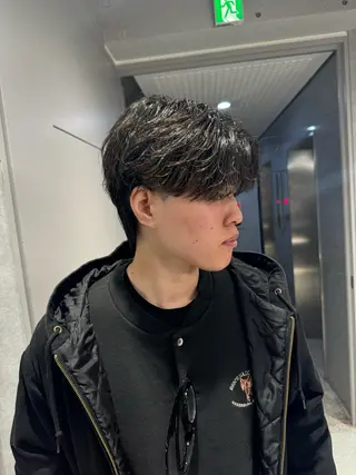 ショート カラー パーマ ヘアアレンジ メンズ スパイキー/フェザー /波巻き/かいとのヘアスタイル