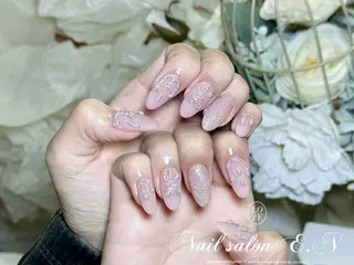 ネイル E.N🦋 長さ出し/持ち込みのネイルデザイン