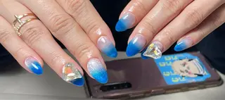 ネイル AngelChris ビューティーサロンのネイルデザイン