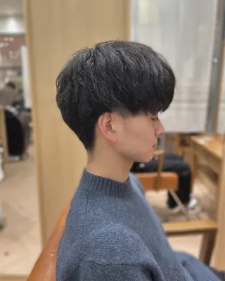 メンズ とまべちひな/ショー ト/透明感カラーのヘアスタイル