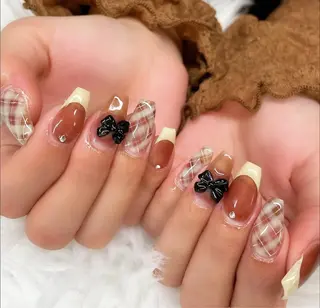 ネイル Lyna 池袋のネイルデザイン