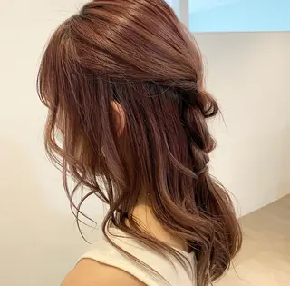 ロング カラー ヘアアレンジ 佐藤 永夏のヘアスタイル