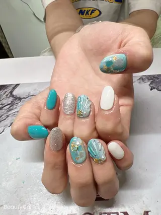 ネイル Guarendo錦糸町店所属・ガレンドウ 白澤 愛子のネイルデザイン