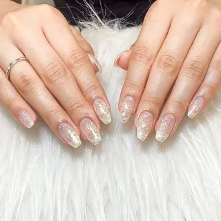 ネイル salon GOLD フォンのネイルデザイン