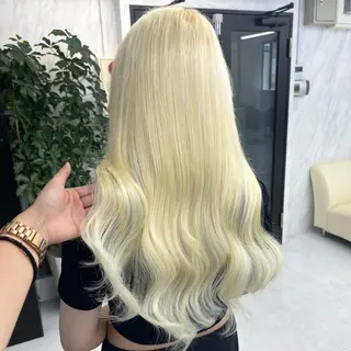 ロング カラー シールエクステ特化 ハイトーン、NANAのヘアスタイル