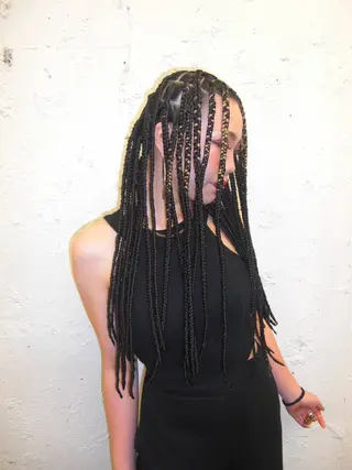 ロング ヘアアレンジ コーンロウ／ブレイズ SYUのヘアスタイル