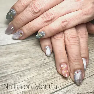 ネイル 江崎 景子のネイルデザイン