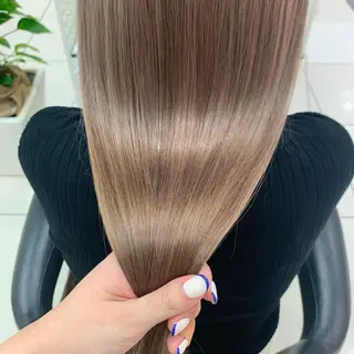 ロング カラー ウスイ ハルカのヘアスタイル