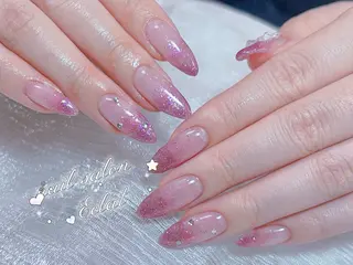 ネイル ネイルサロンエクラ 🫧Shizukaのネイルデザイン