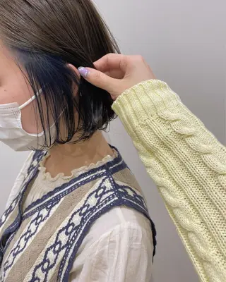 ショート カラー 石田 優菜のヘアスタイル