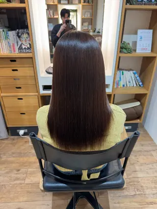 セミロング afloatkobe所属・美髪/髪質改善 川口凌弥のヘアスタイル