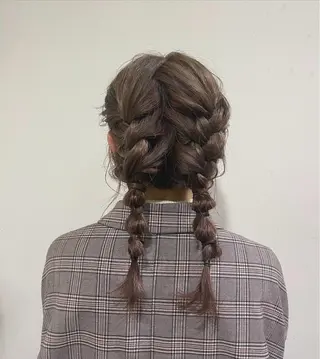 セミロング カラー ヘアアレンジ Of　HAIR所属・外山 なつ美のヘアスタイル