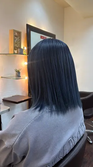 セミロング カラー hair make MUI所属・ひらの ももかのヘアスタイル