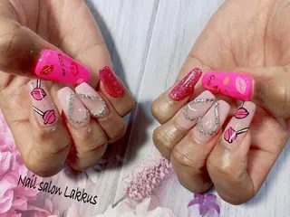 ネイル Lakkus T－CHIのネイルデザイン