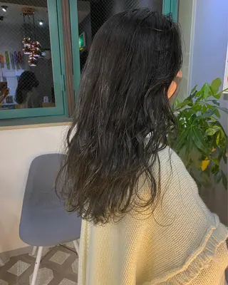 セミロング GiseL アンリのヘアスタイル