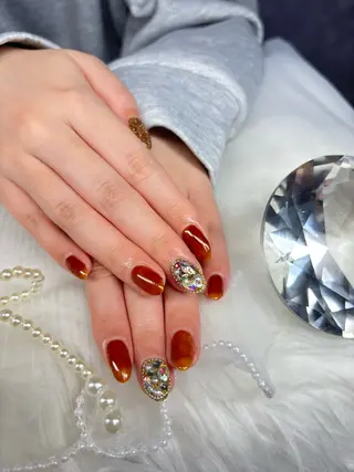 ショート GG houseのネイルデザイン