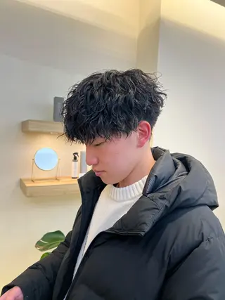 ショート メンズパーマ 岩成健志郎のヘアスタイル