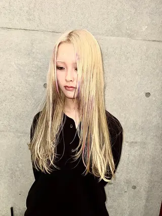 ロング カラー デザインカラー⭐︎★ 🐆hyo🐆のヘアスタイル