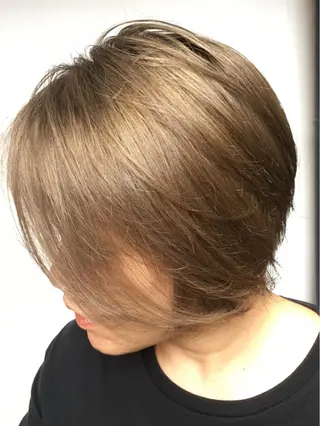 ショート 早田 明美のヘアスタイル