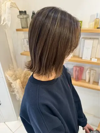 カラー YOLO by diar所属・飯野 ゆめかのヘアスタイル