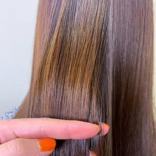 セミロング パーマ 染矢 優希のヘアスタイル