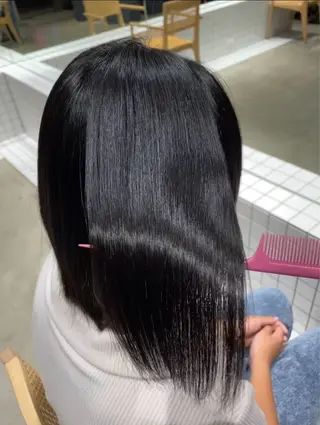 ショート パーマ 頼金 愛海のヘアスタイル