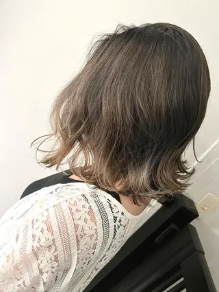 ショート カラー 🔥ハイトーンカラー ギャルNAOKI🔥のヘアスタイル