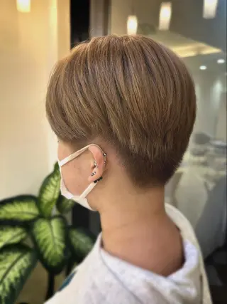 ショート カラー 小顔レイヤー💗 木村実樹のヘアスタイル