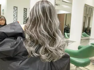 ロング カラー Re:ta Hair 飯田淳平のヘアスタイル