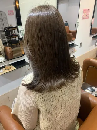 セミロング カラー 田中 優衣のヘアスタイル