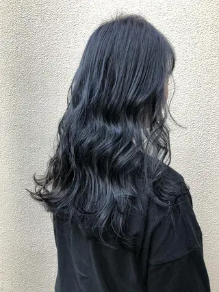 セミロング カラー ツキノキ ミナのヘアスタイル