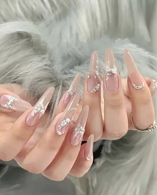 ネイル Theone栄店 赤松のネイルデザイン