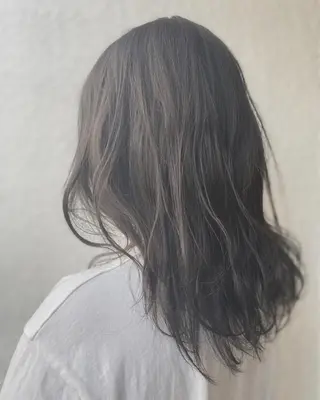 ミディアム 山本 夏未のヘアスタイル