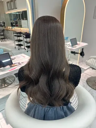 ロング Lond  Emi 艶髪モテヘアのヘアスタイル