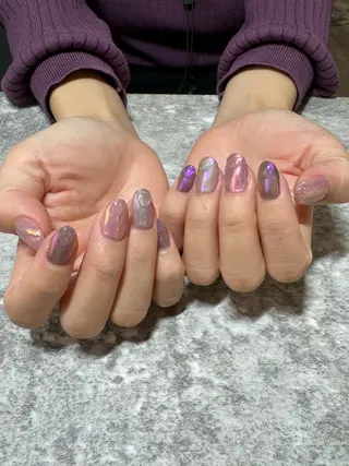 ネイル Mahiru ➰🎀🤍のネイルデザイン