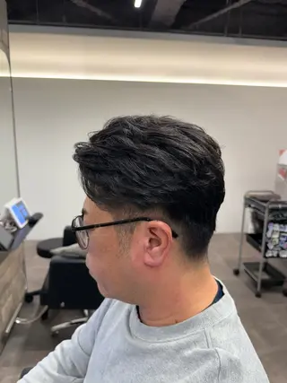 ショート パーマ メンズ 髙橋 翔一のヘアスタイル