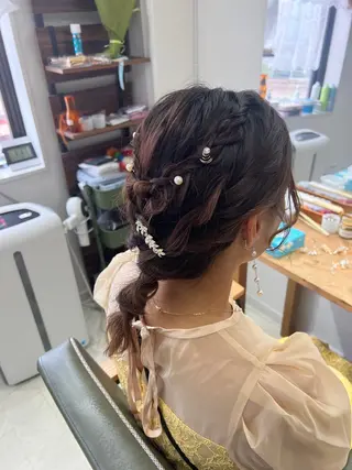 セミロング ヘアアレンジ 山室 敬義のヘアスタイル