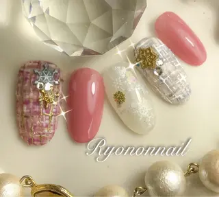 ネイル Ryononnail(リョノンネイル)所属・Ryononnail 上谷典子のネイルデザイン