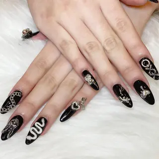 ネイル studio tam 髙橋彩夏のネイルデザイン